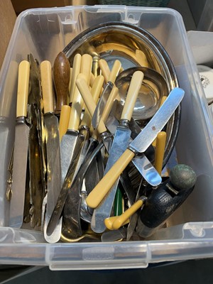 Lot 1625 - Crate of various metal wares including plated...
