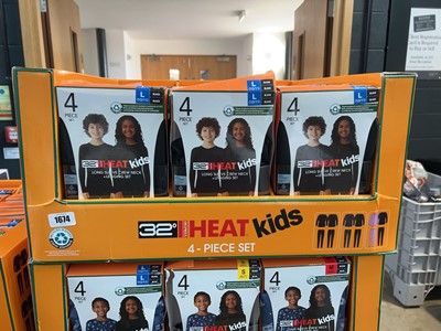 Lot 1674 - Box of kids 32 Degree Heat 4pce sets