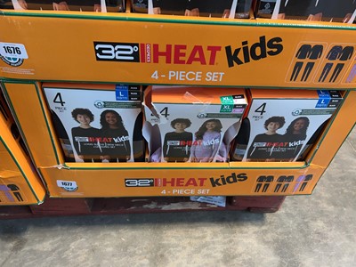 Lot 1677 - Box of kids 32 Degree Heat 4pce sets