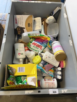 Lot 1639 - Small pallet box of detergent and other...
