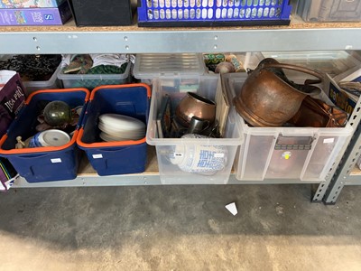 Lot 1646 - 4 crates of mixed homewares including plain...