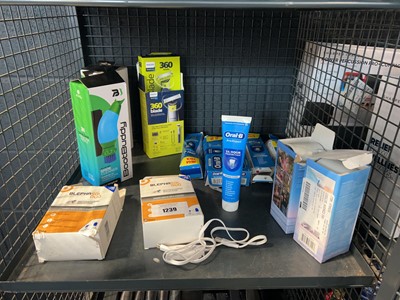 Lot 1239 - Cage of various hygiene products including...