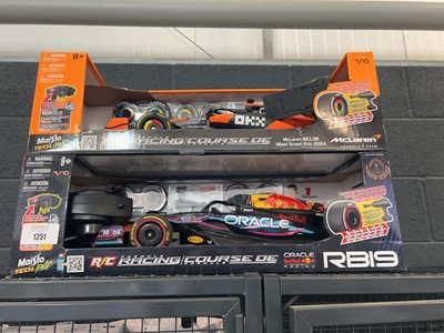 Lot 1251 - 2 RC Formula Racing remote control formula one...