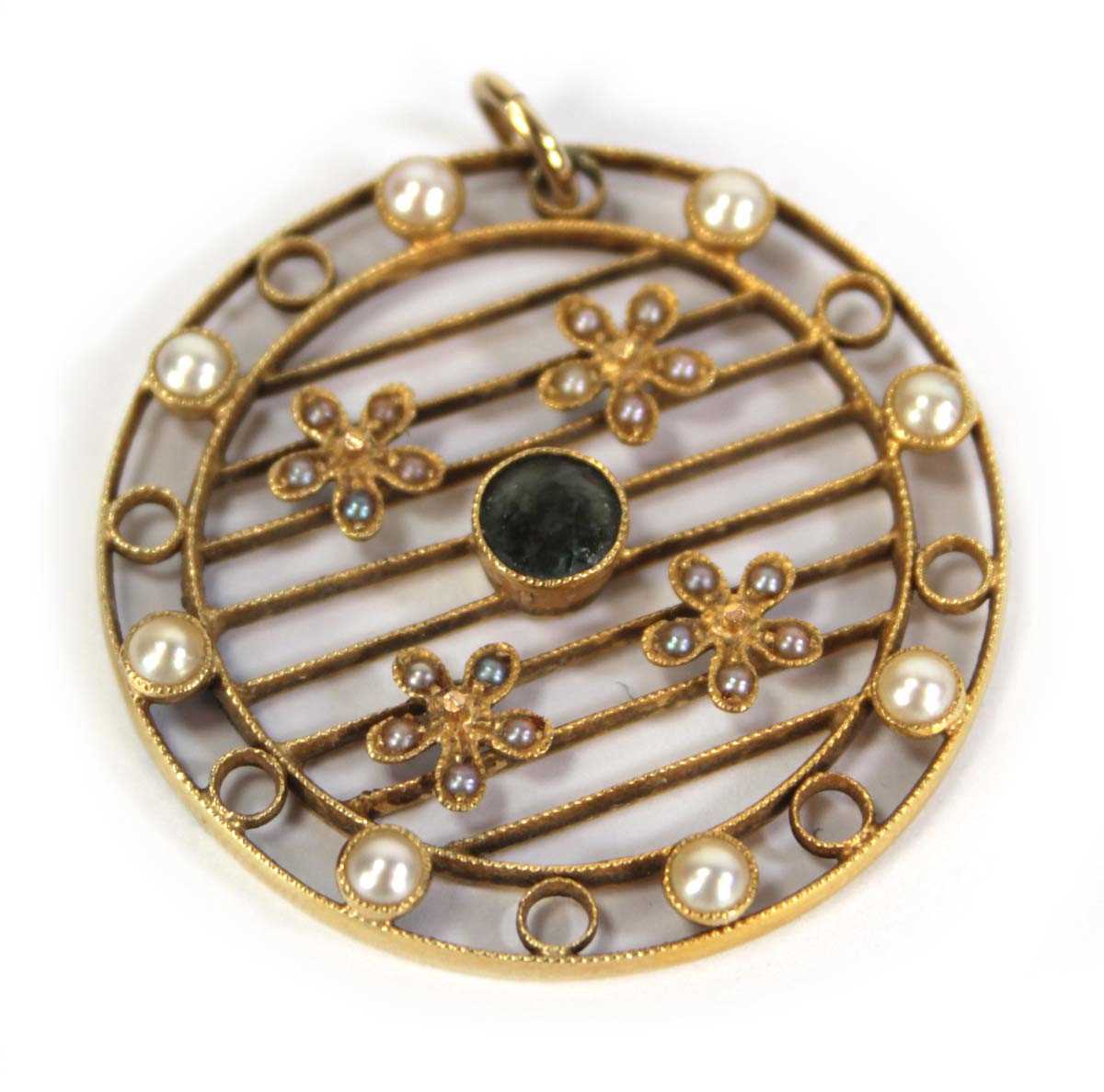 Lot 722 - An Edwardian yellow metal openwork pendant of...