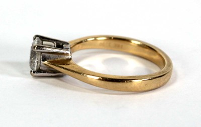 Lot 729 - An 18ct yellow gold yellow gold ring set...