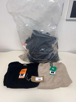 Lot Approx. 12 ladies knitted jumpers by Matty M.
