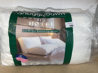 Lot 1827 - Pair of Snuggledown Hotel Collection luxury...