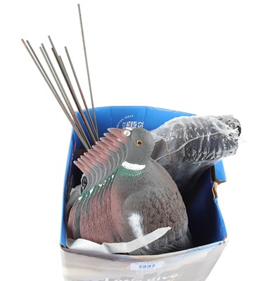 Lot 1337 - 22 pigeon decoys with cradles