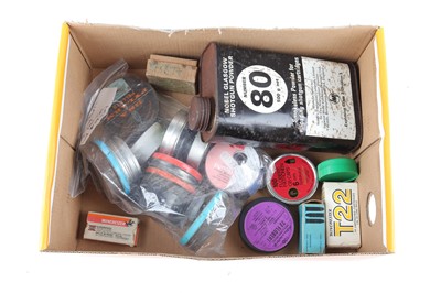 Lot 1140 - Tray of assorted air gun pellets, empty boxes,...