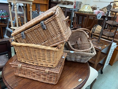 Lot 115 - Selection of wicker baskets and trugs