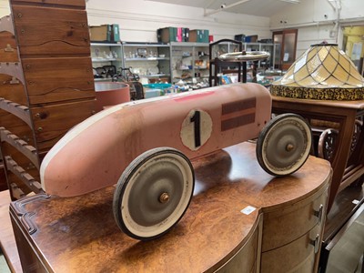 Lot 93 - A vintage tin child's ride on car