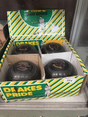 Lot 384 - A Drake's Pride display box containing four...