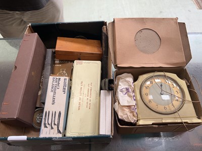 Lot 430 - A box of various vintage items to include...