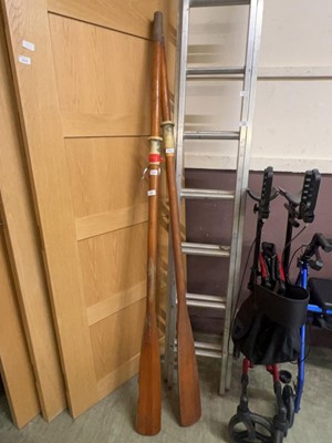 Lot 204 - A pair of oars and rowlocks