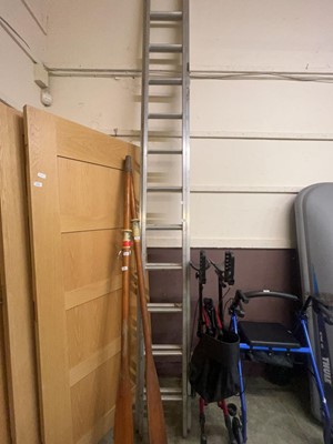 Lot 205 - An aluminium double extending ladder