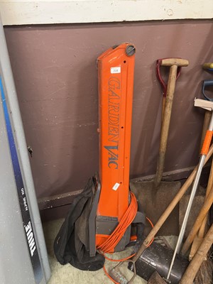 Lot 208 - An electric garden vac