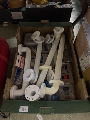 Lot 494 - A tray of assorted DIY goods to include plug...