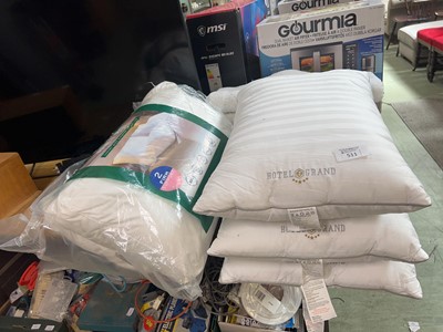 Lot 511 - A bag with Snuggle Down 'side sleeper' hotel...