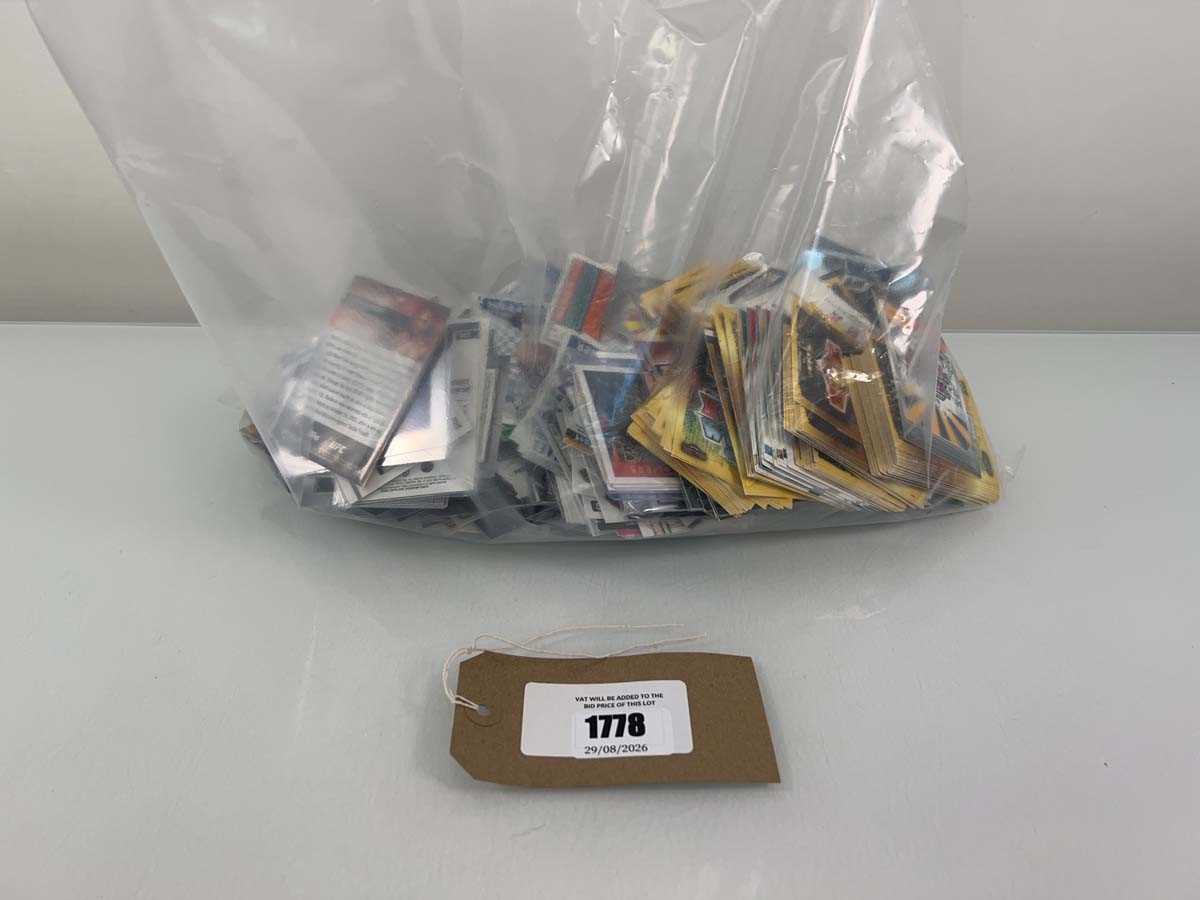 Lot 1778 - Bag containing various loose sports cards...