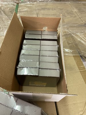 Lot 76 - 18 boxes each containing 60 sets of 4 Oakey...