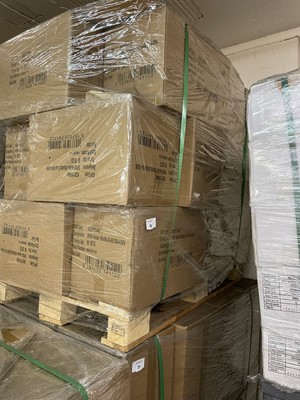 Lot 76 - 18 boxes each containing 60 sets of 4 Oakey...