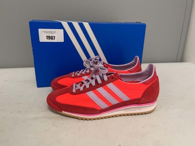 Lot Adidas UK4.5 sl 72 og trainers in red - boxed