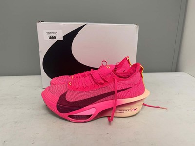Lot Nike UK8 air zoom alphafly next% 3 trainers in...