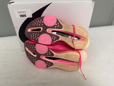 Lot Nike UK8 air zoom alphafly next% 3 trainers in...
