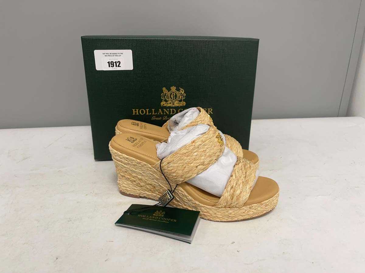 Lot Holland Cooper size 7 amalfi wedge espadrille...