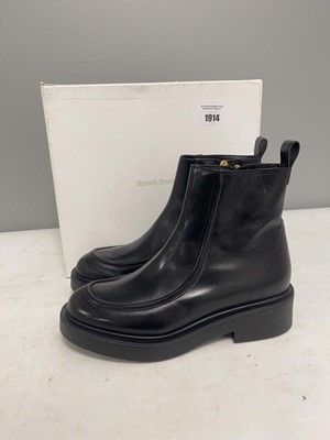 Lot Russell & Bromley EU39 embankment leather...