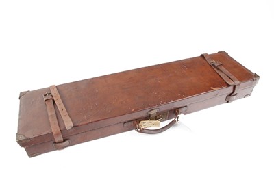 Lot 1483 - Leather shotgun case, interior fitted for 30...
