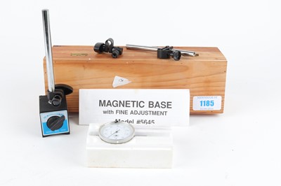 Lot 1185 - Magnetic Base with fine adjustment & 0.001 ins...