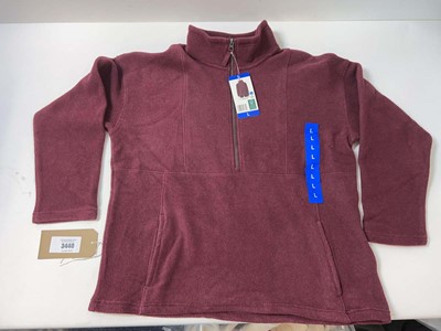 Lot 3453 - 12x 32 Degrees fleece Burgundy