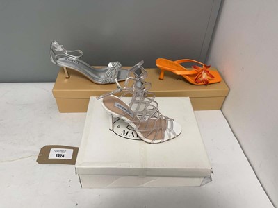 Lot 3x Boxed pairs of high heels to include Simmi...