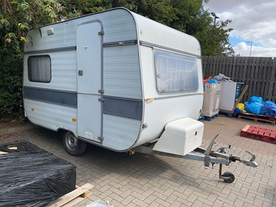 Lot 4236 - Single axle touring caravan