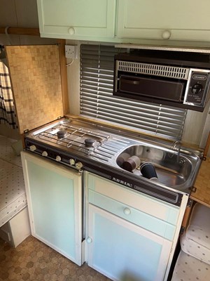 Lot 4236 - Single axle touring caravan