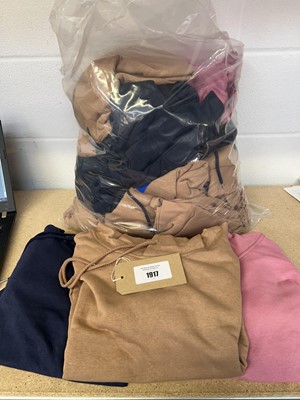 Lot 1813 - Approx 15 x ladies Lazypants hooded sweatshirts