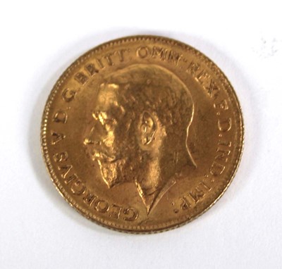 Lot 402 - A half sovereign dated 1914