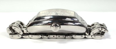 Lot 451 - A gentleman's stainless steel King...