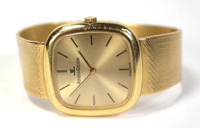Lot 452 - A gentleman's 18ct yellow gold wristwatch by...
