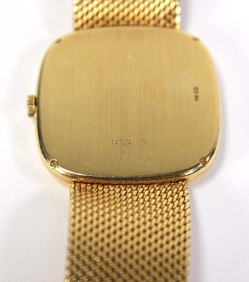 Lot 452 - A gentleman's 18ct yellow gold wristwatch by...