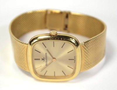 Lot 452 - A gentleman's 18ct yellow gold wristwatch by...