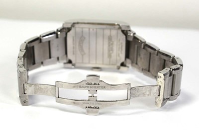 Lot 457 - A gentleman's stainless steel Hampton...