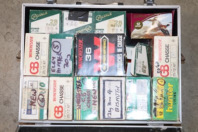 Lot 2075 - (S2) Approx. 300 assorted cartridges, 12 bore...