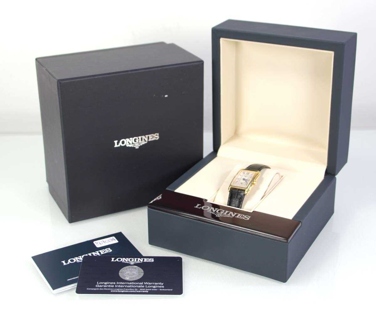 Lot 466 - A ladies 18ct yellow gold Dolce Vita...