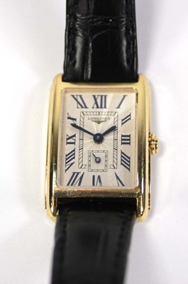 Lot 466 - A ladies 18ct yellow gold Dolce Vita...