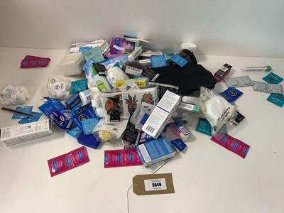 Lot 3449 - Mixed medical items