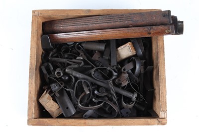 Lot 1550 - Wooden box of Enfield rifle spare parts