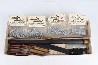 Lot 1551 - Saxby Palmer air pump, air cartridges for No.4...