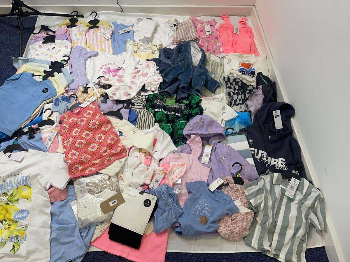 Lot F&F children's clothing